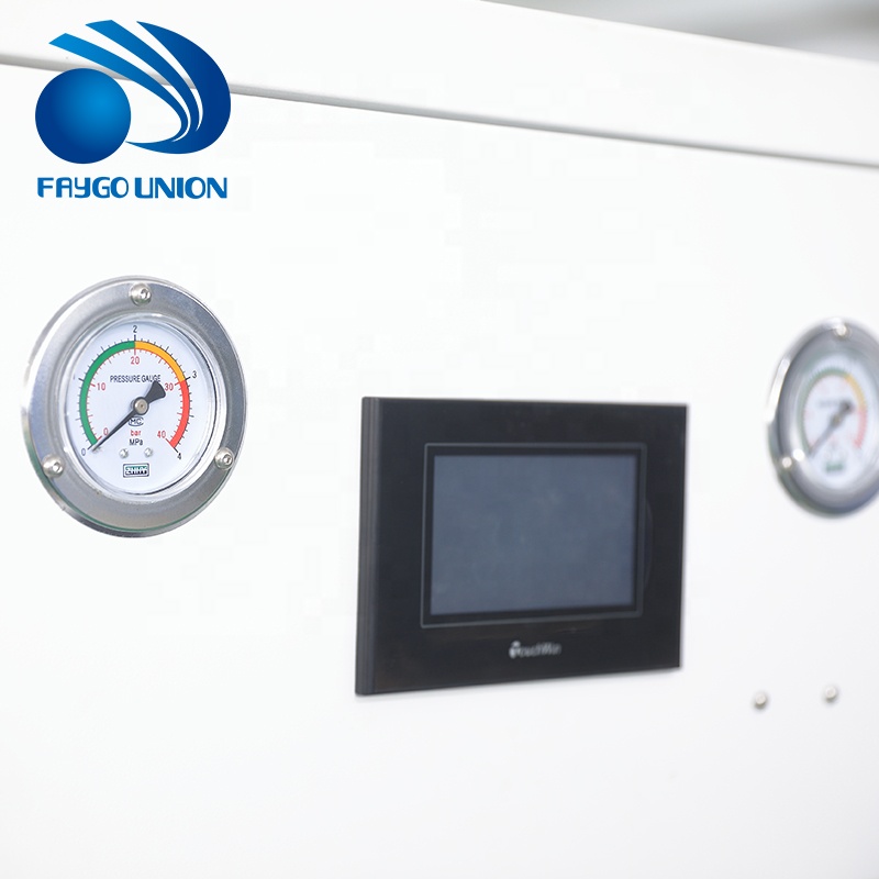 Semi Automatic Blow Molding Machine from China supplier