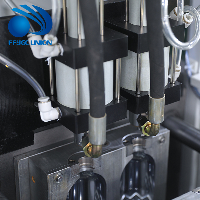 Hot Selling Semi Automatic 5 Gallon Blow Molding Machine from China supplier