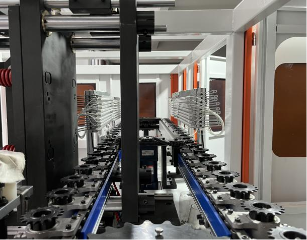 FAYGO Automatic Blow Machine Product Type Stretch Blow Moulding Machines from China supplier