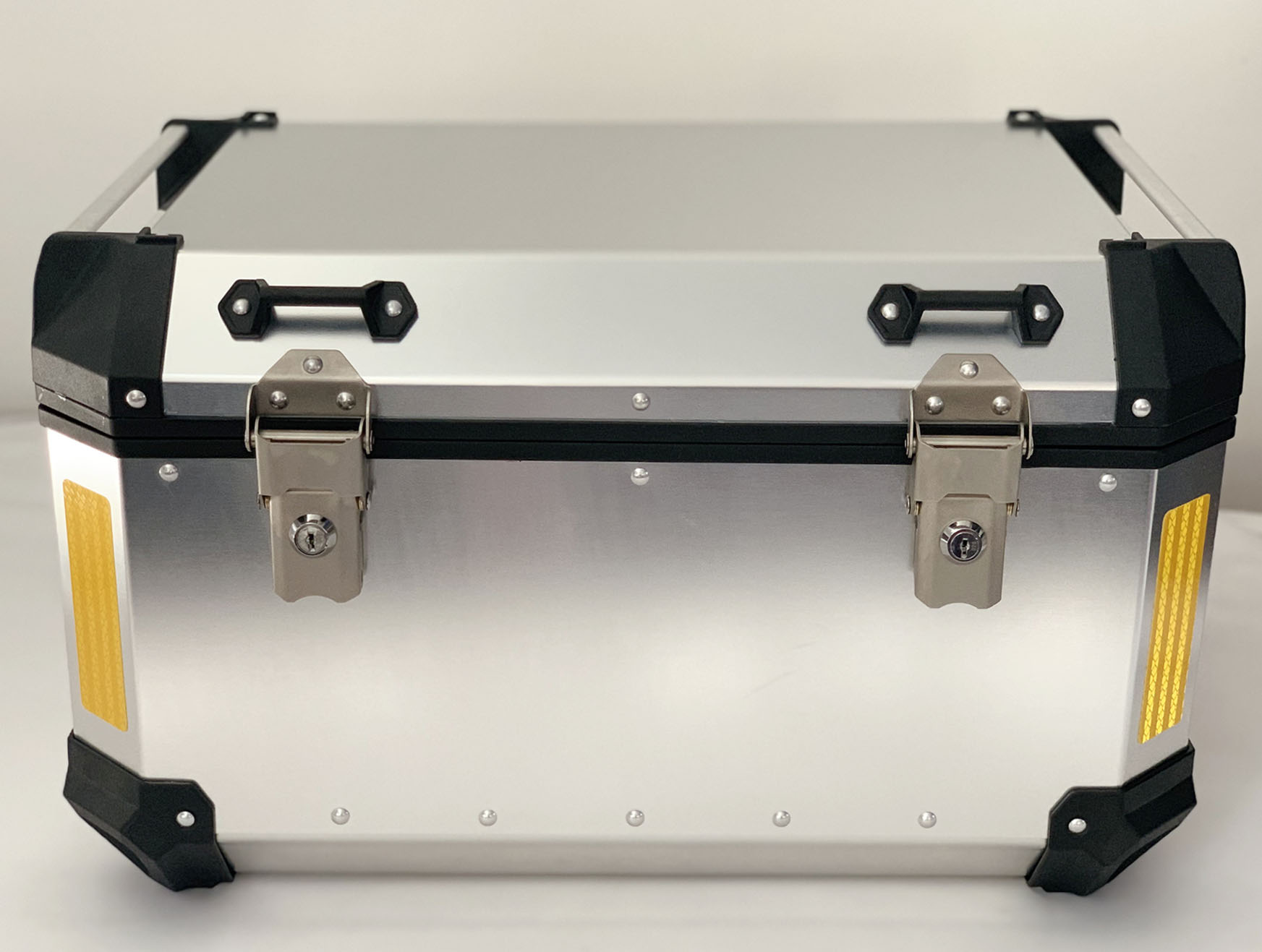 Tripfella aluminium top case - 58L from China supplier