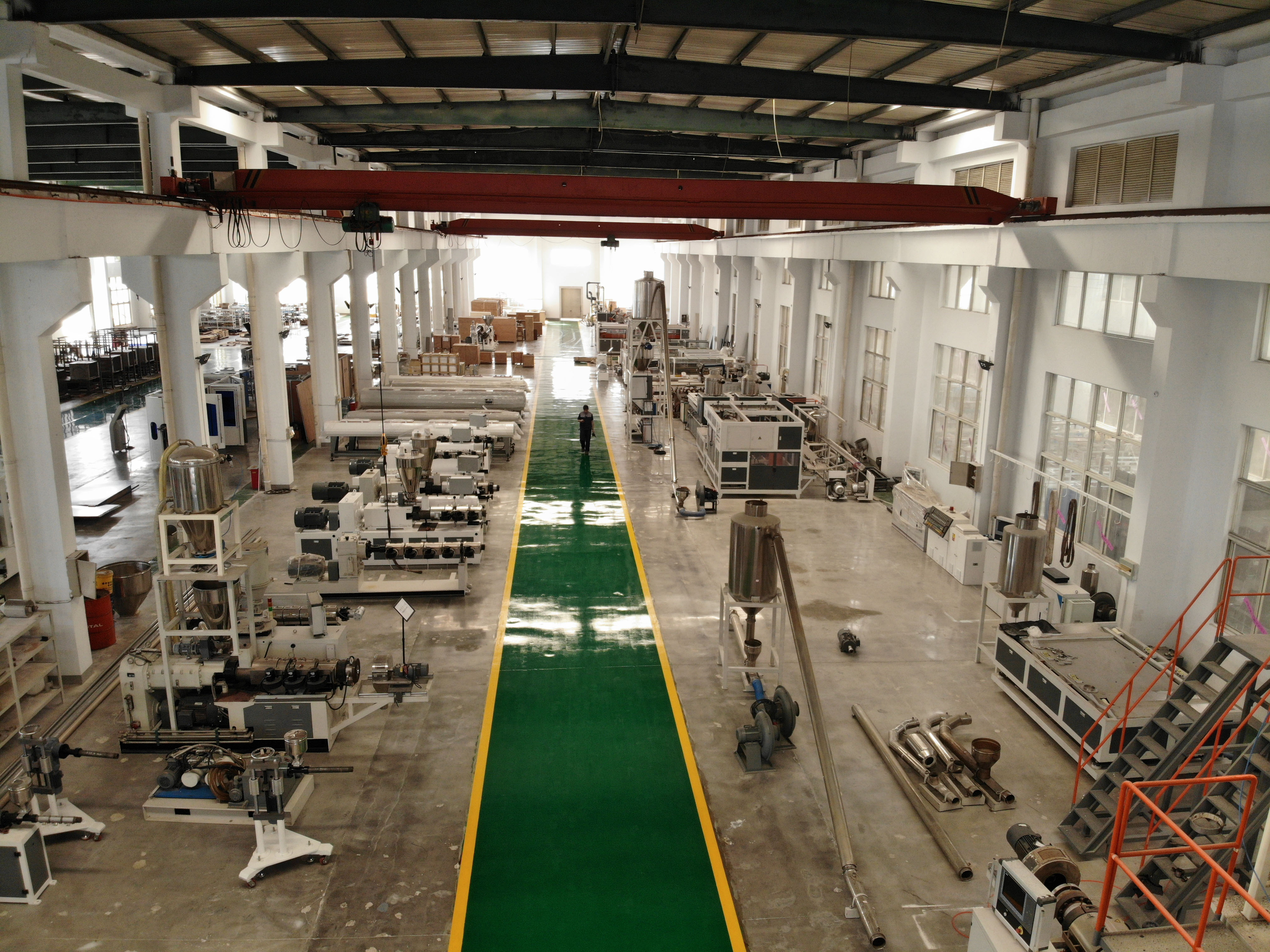 Customized Manufacturer PVC Foamex Water Pipe Making Machine Plastic Extruder from China supplier