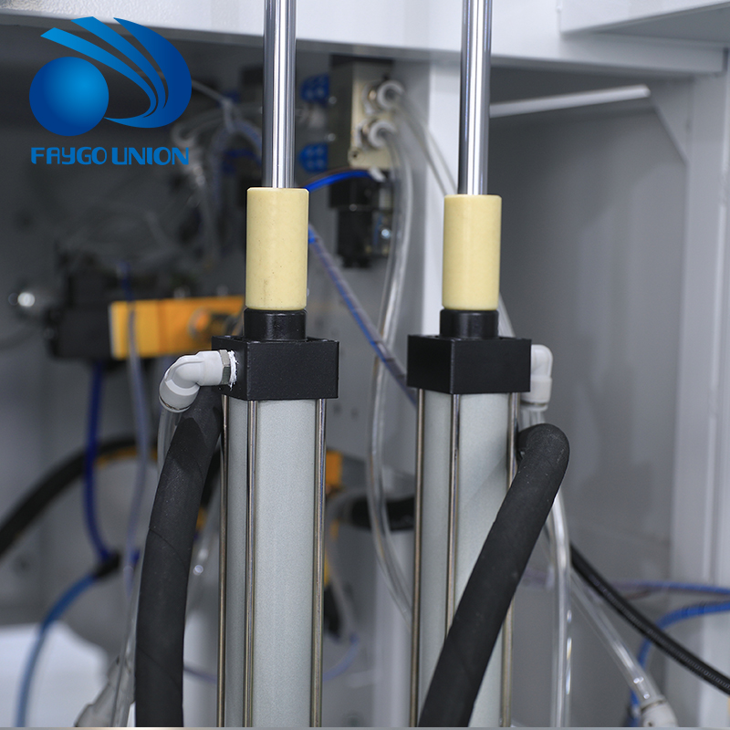 Semi Automatic Blow Molding Machine from China supplier