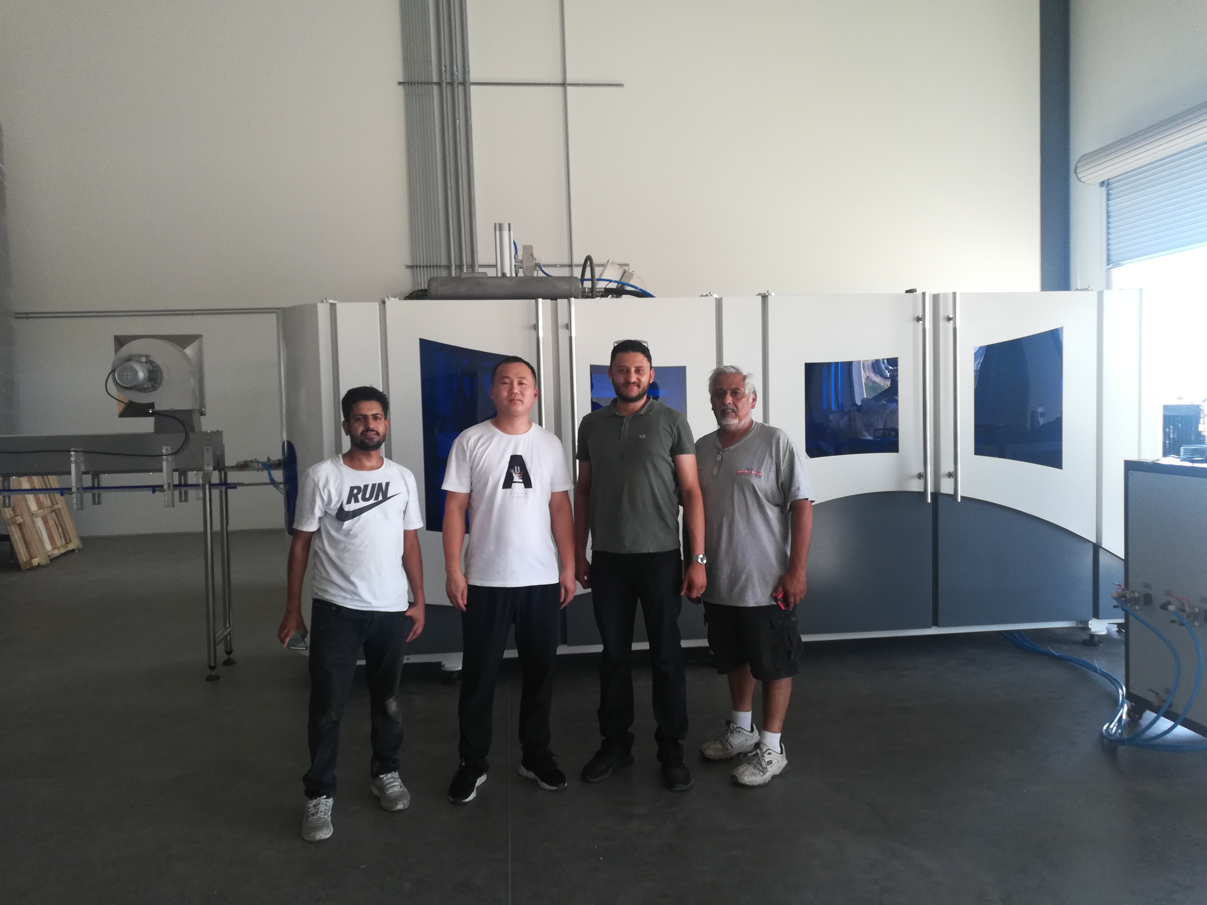 FAYGO UNION High Speed Plastic Bottle Blowing Machine FG4/FG6/FG8 from China supplier