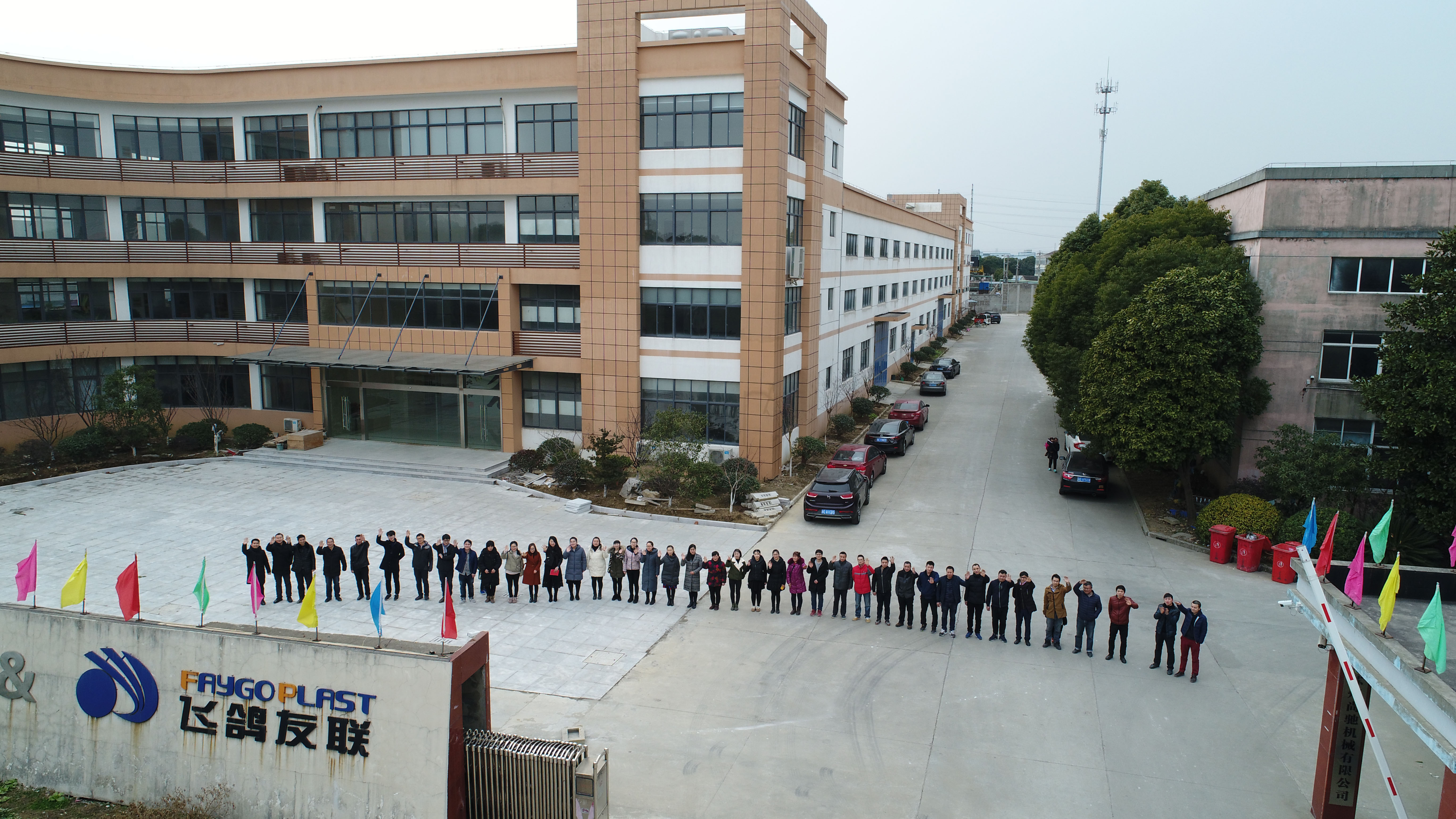 Customized Manufacturer PVC Foamex Water Pipe Making Machine Plastic Extruder from China supplier