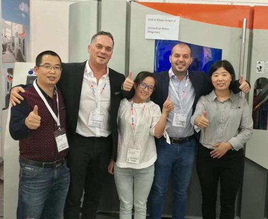 Automatic Pet Plastic Bottle Neck Cutting Machine from China supplier