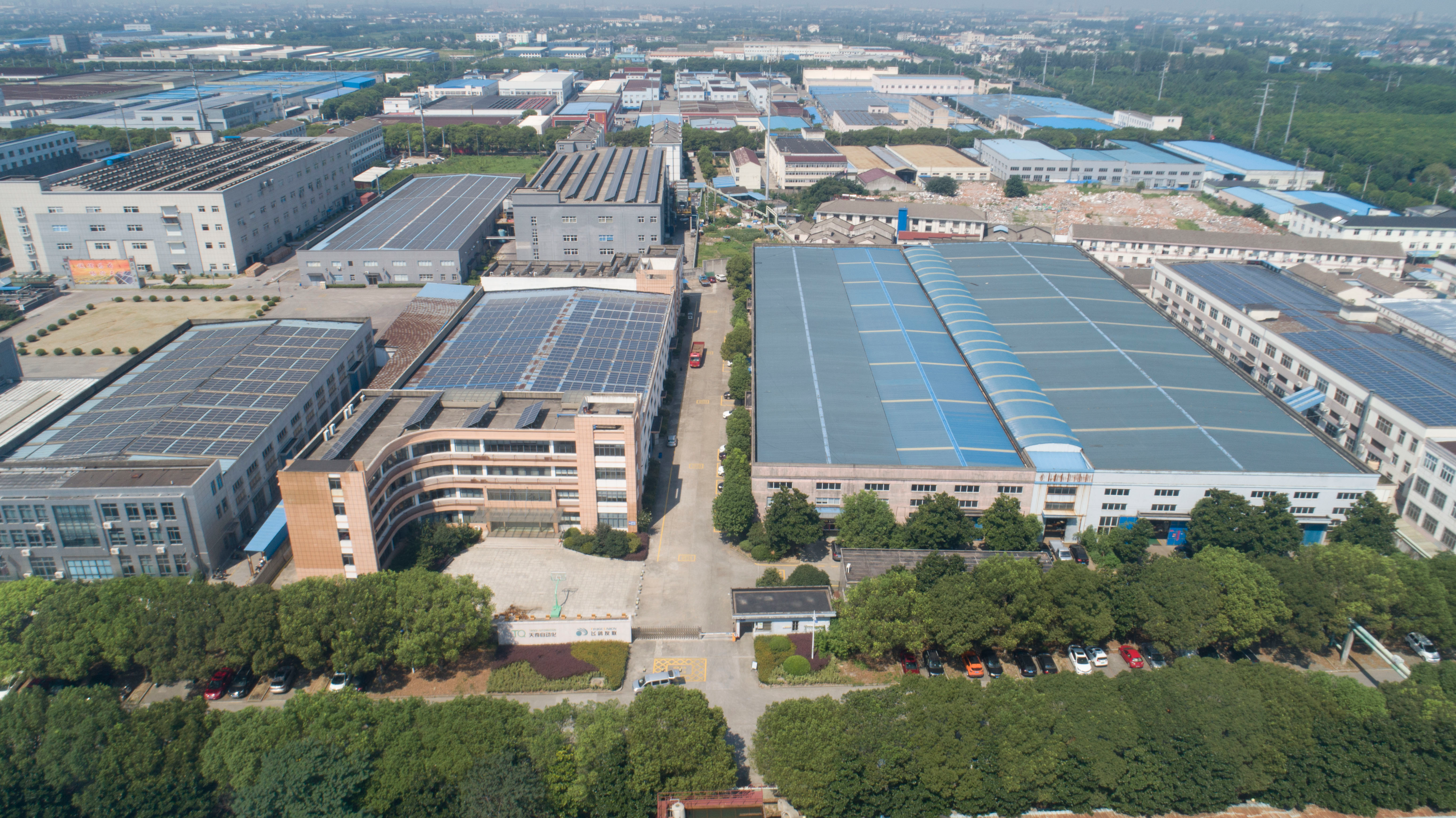 Customized Manufacturer PVC Foamex Water Pipe Making Machine Plastic Extruder from China supplier