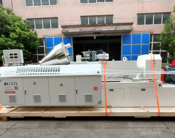 PVC UPVC CPVC Plastic Pipe Extruder PVC Twin Screw Extrude Machine from China supplier