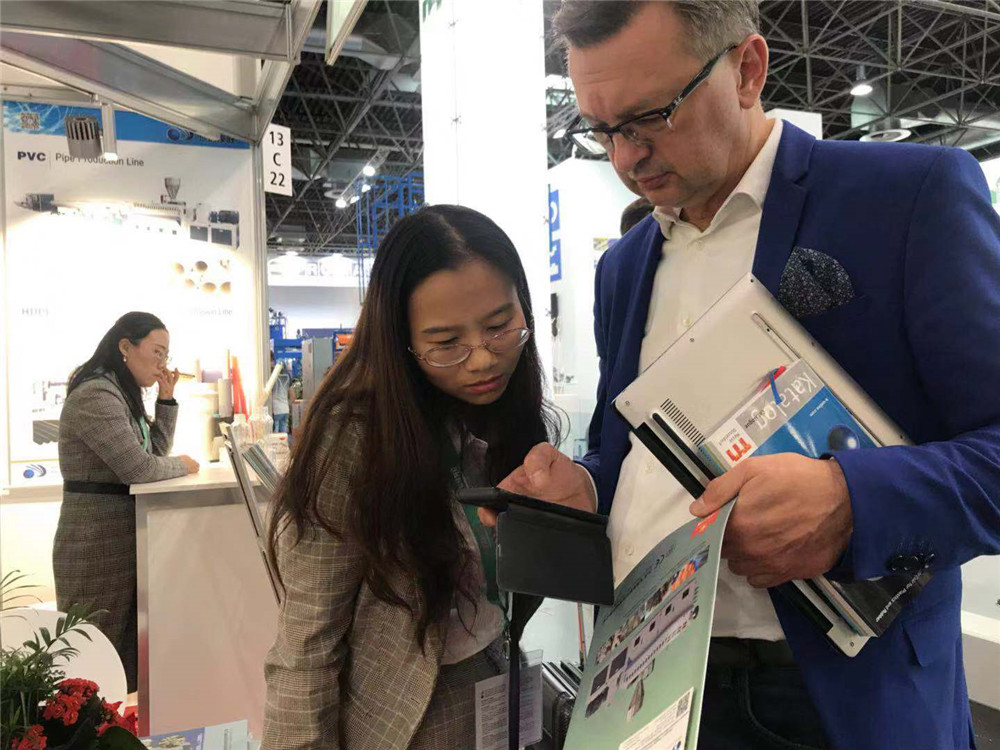 FAYGO Manually Operated  De PET Plastic Bottle Blow Molding  Machine up to 5 Gallons from China supplier