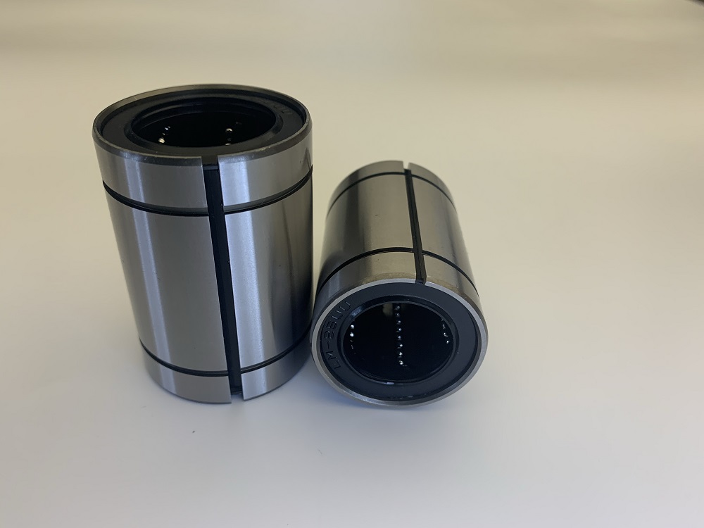 Factory Direct Price High Quality High Speed China Spherical Roller Sliding Linear Bearing LM10/20/25UU-AJ from China supplier