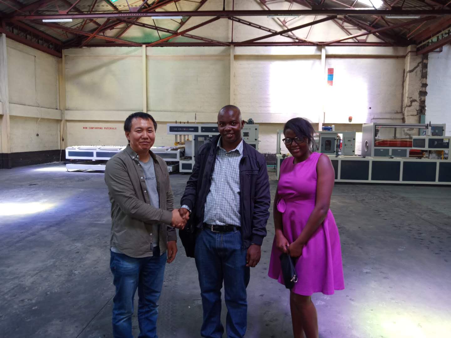 Faygo Union Machinery Industry Equipment Filling Produce Food Grade Liquid Fill Packing Machine for Sale from China supplier