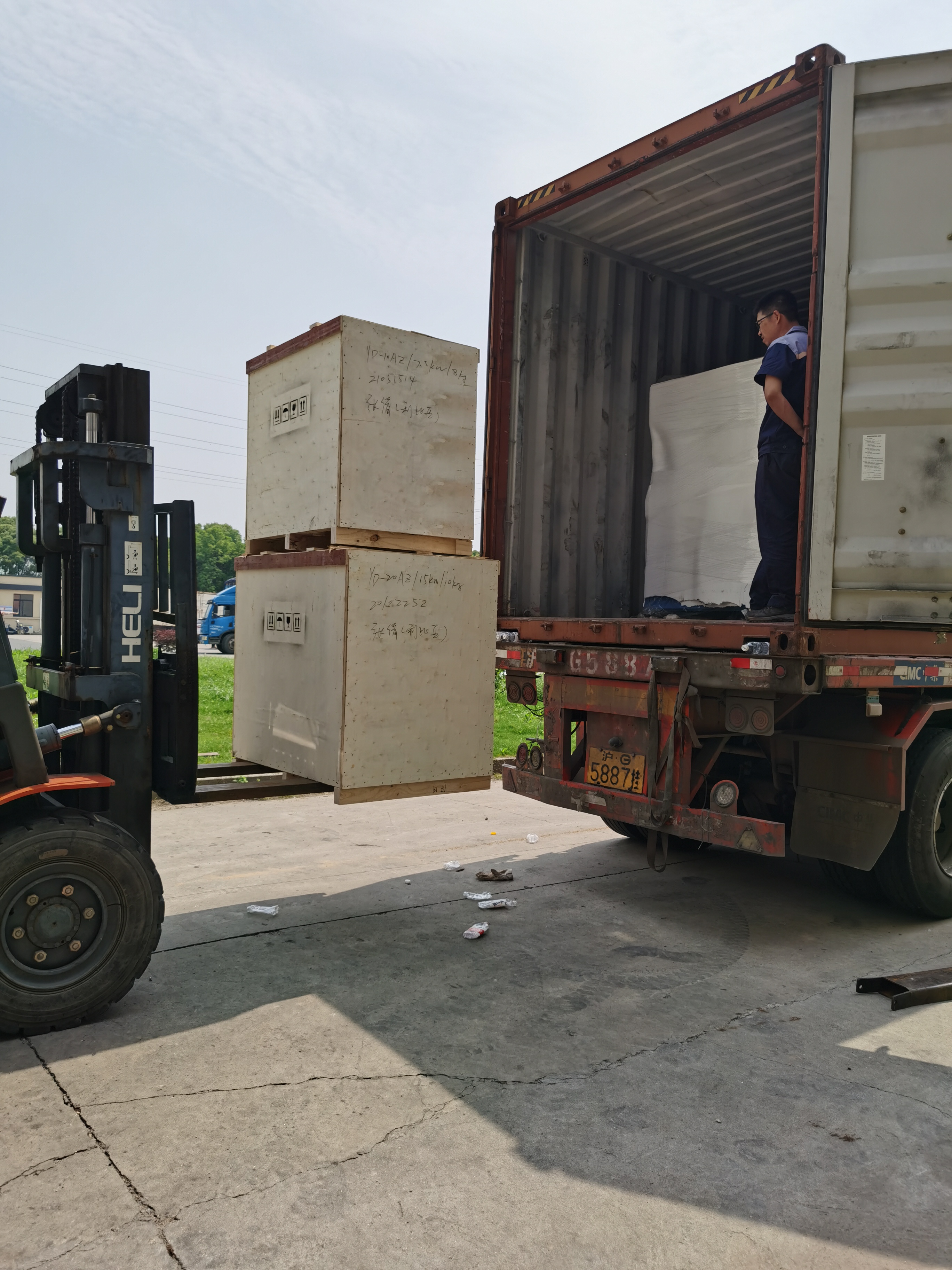 FAYGO UINION New PET Plastic Bottle Making Machine Semi Automatic Blowing Bottle Molding Machine from China supplier