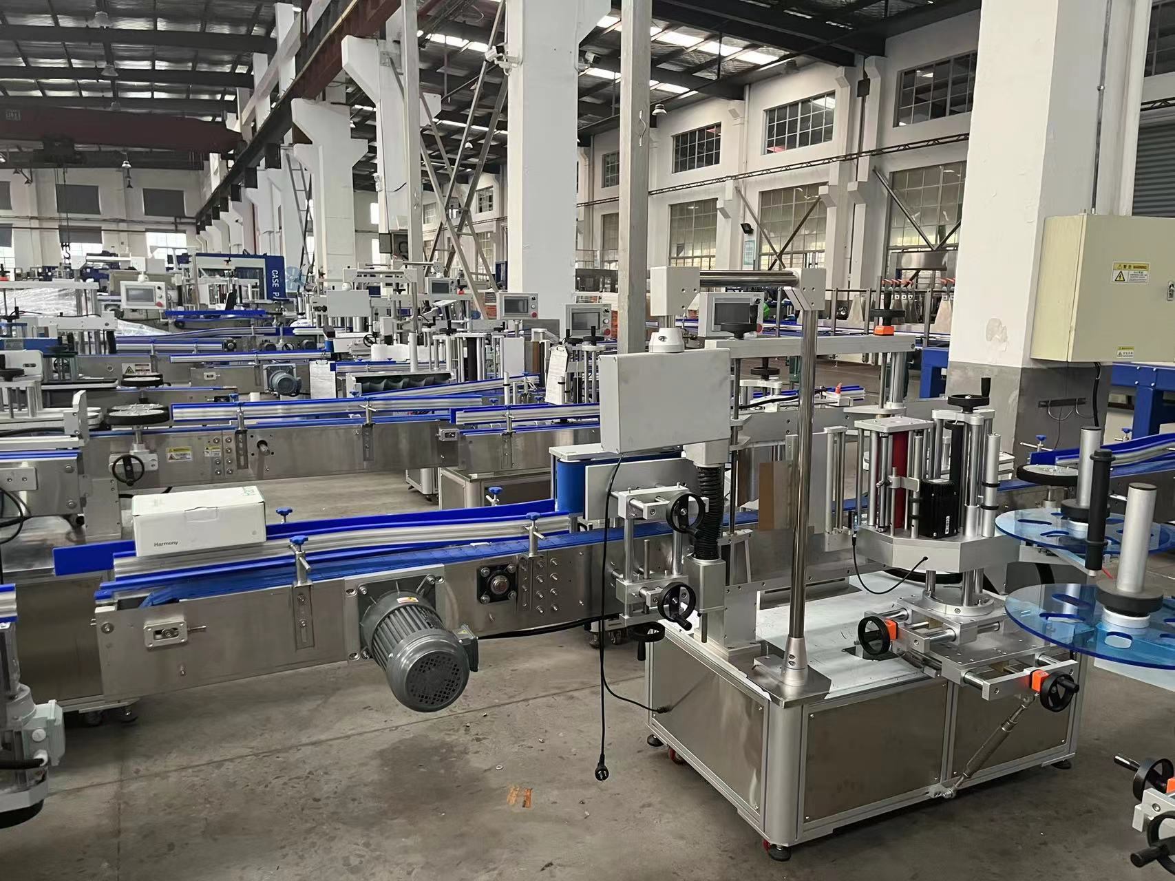 Faygo Union High-Quality Fully Automatic Plastic Bottle Making Machine Pet Plastic Pet Bottle Blowing Machine from China supplier