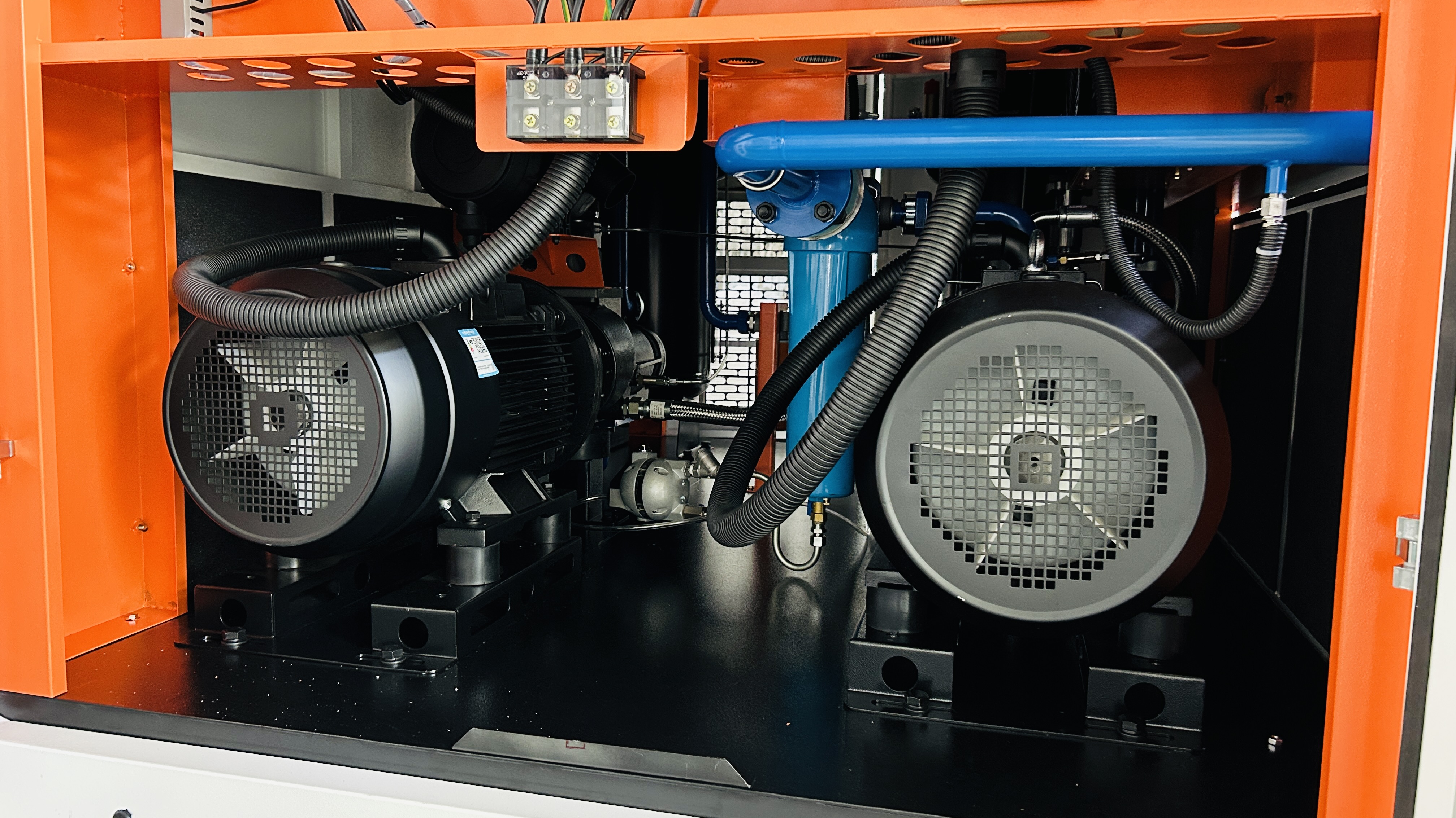 Industrial Grade Screw Compressor with Stable Pressure and Reliable Quality for air Compressors from China supplier