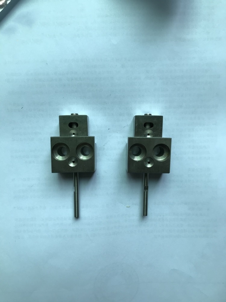 444-4271-02A Hickey Removal Komori Remove Ink Rubber Block for Komori Printing Machine from China supplier