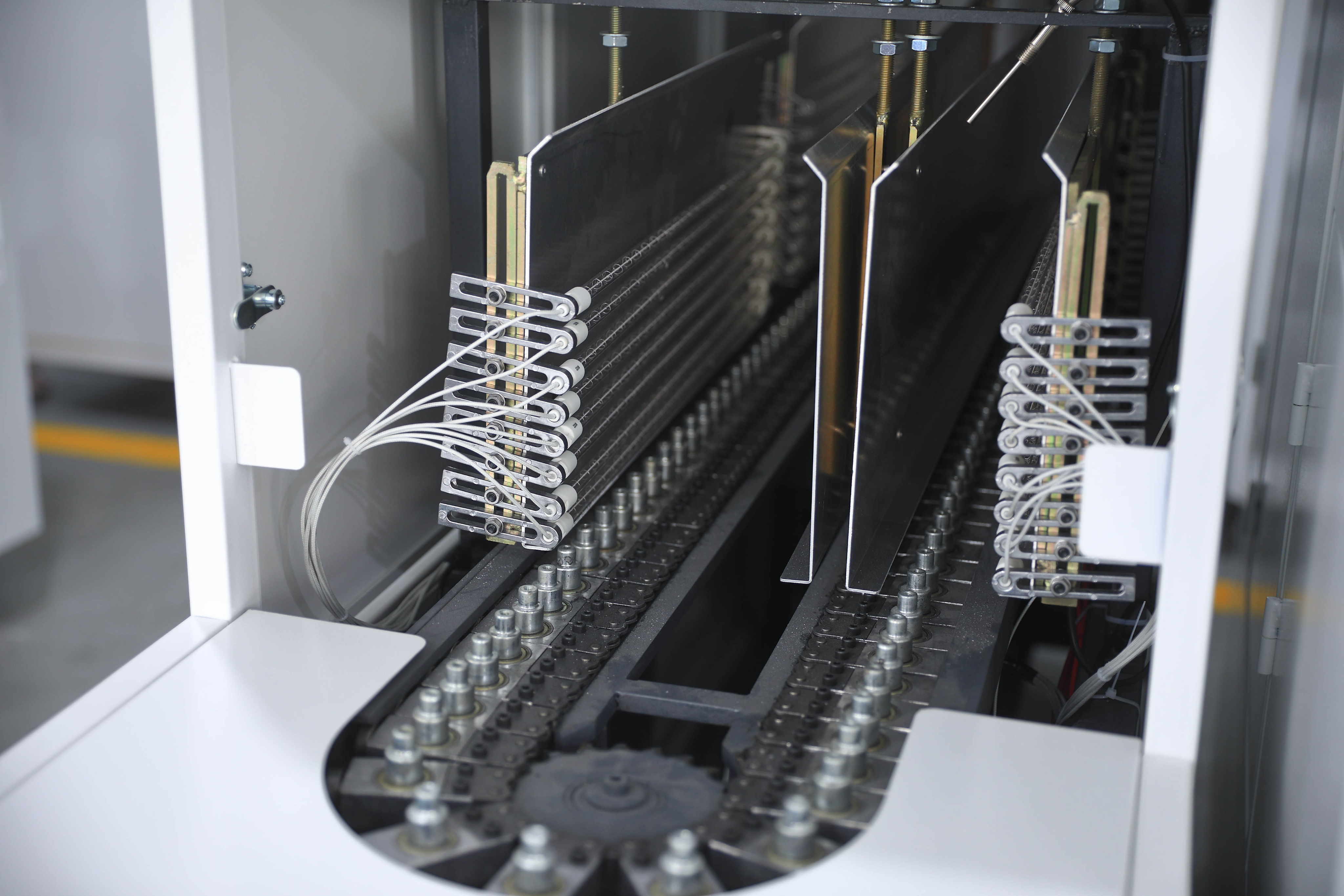 Semi Automatic PET Blowing Machine Low Cost 2L 5L 10L Water Bottle Production Line from China supplier