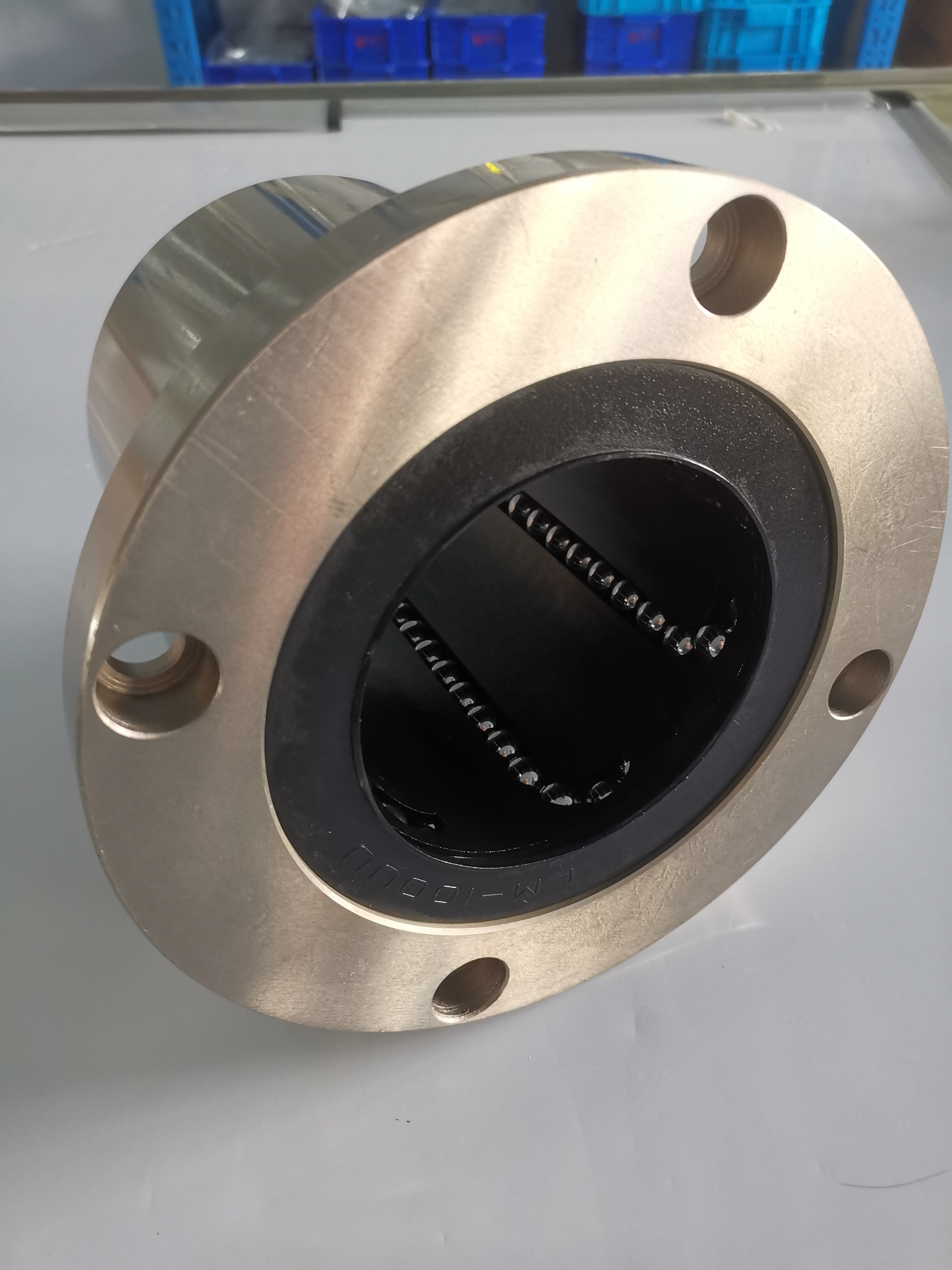 20mm LMF20UU linear bearing supplier round flange bearing bushing for slide shaft from China supplier