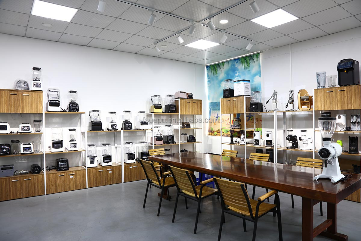 Low noise 1800W high power multifunctional commercial smoothie blender, electric fruit juicer, grain blender