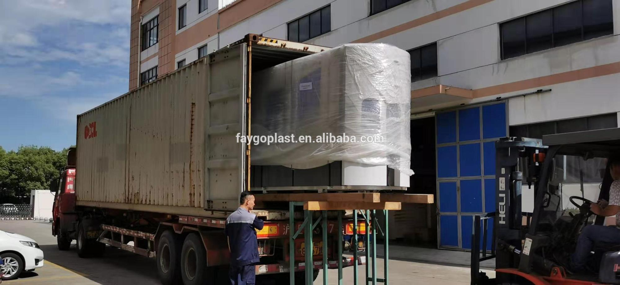 Small Semi-automatic Stretch Bottle Blowing Machine from China supplier