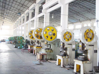 Metal trash can for kitchen/restaurant/hotel room/living room