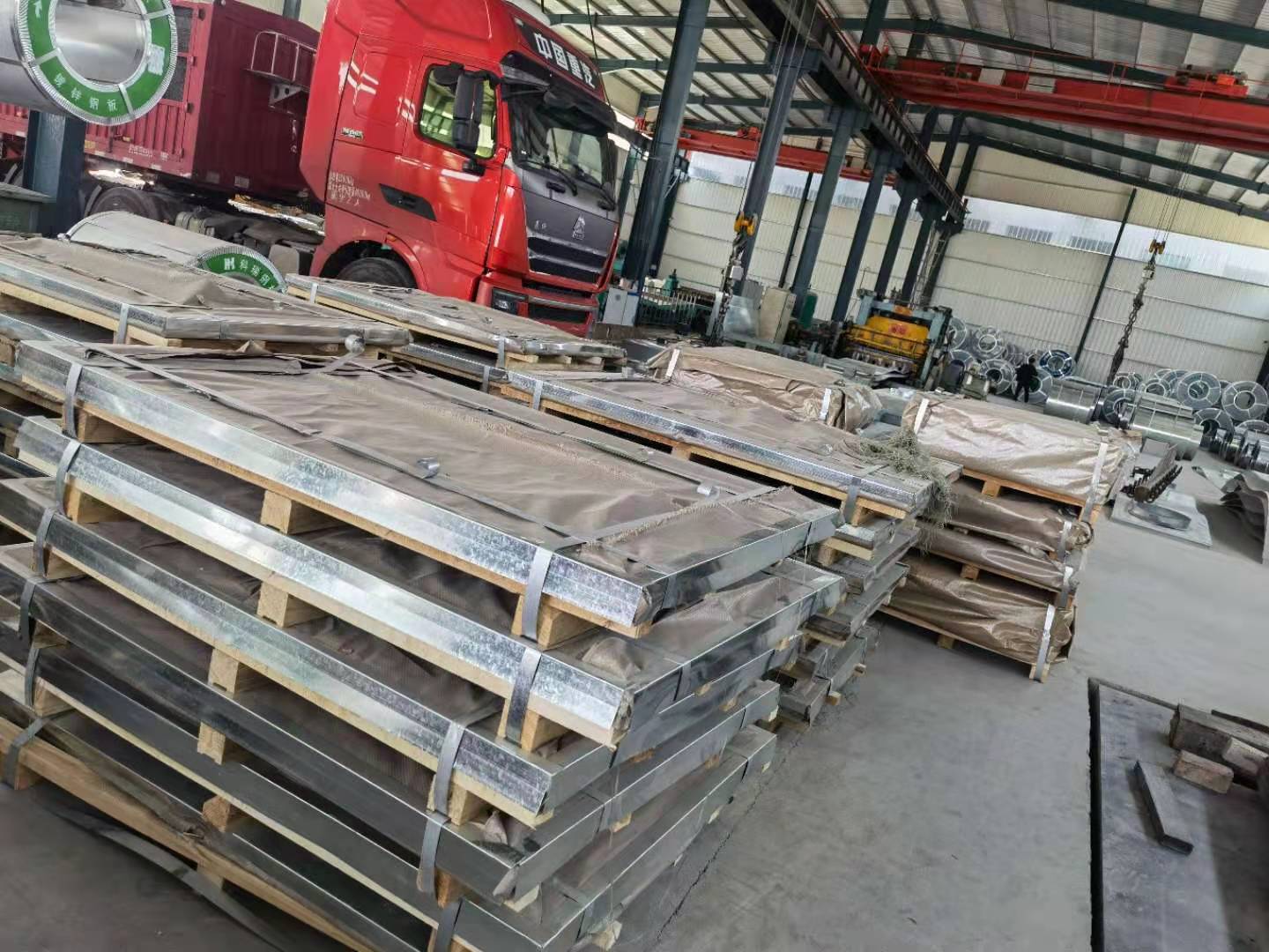 Top quality color roofing sheets steel sheet coil coated roof tile corrugated sheets from China supplier