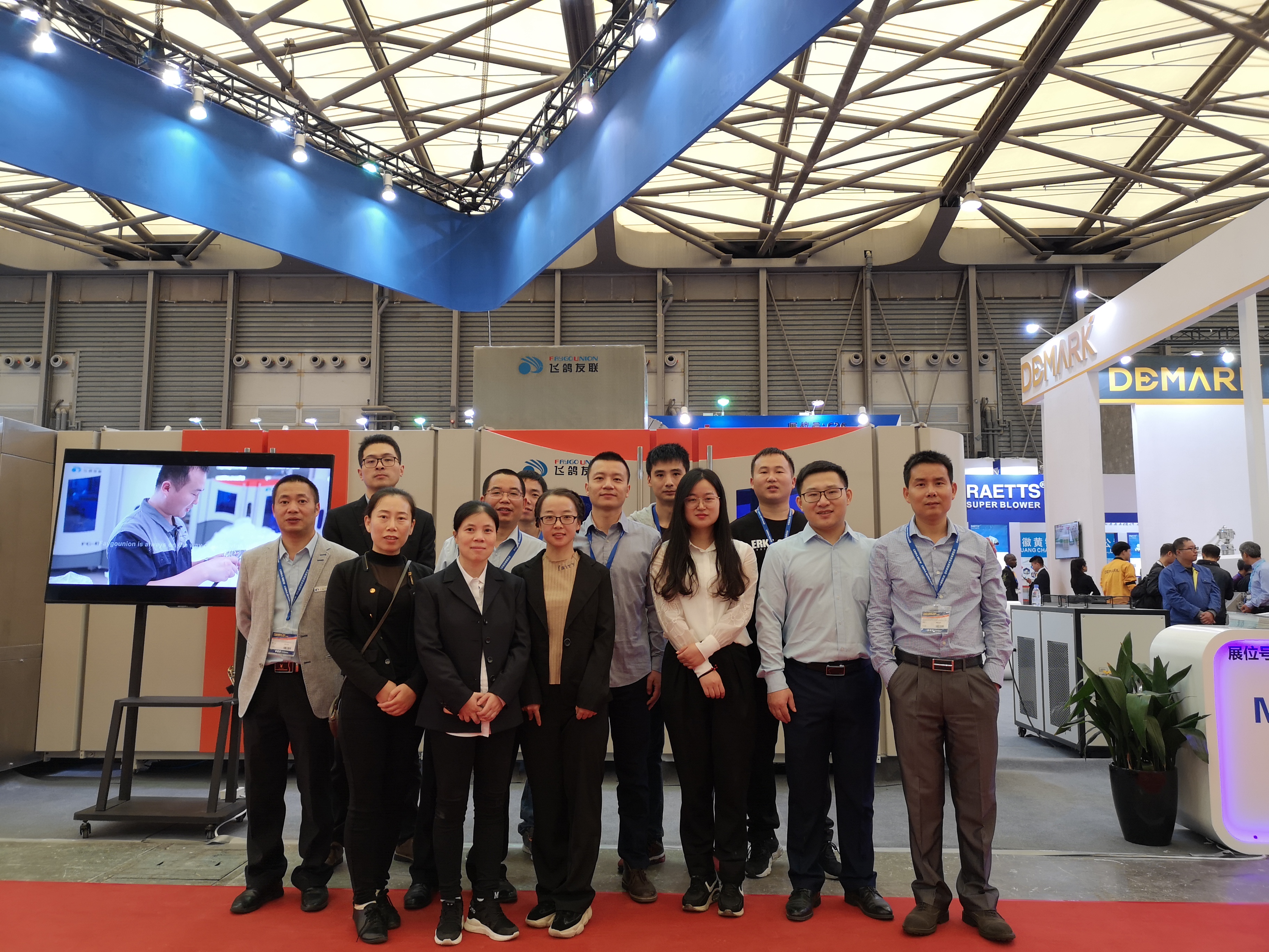 FAYGO Linear Automatic Washing Filling Machine and Capping Production Line from China supplier