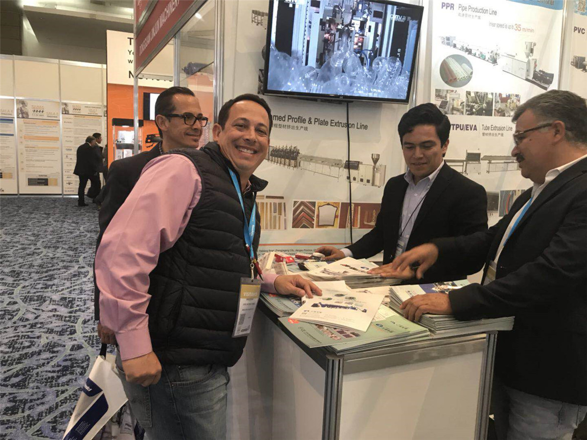 Faygo Union PET 500ml~1000ml Mineral Water Juice Oil Bottle Blowing Manual Operation Machine Price from China supplier