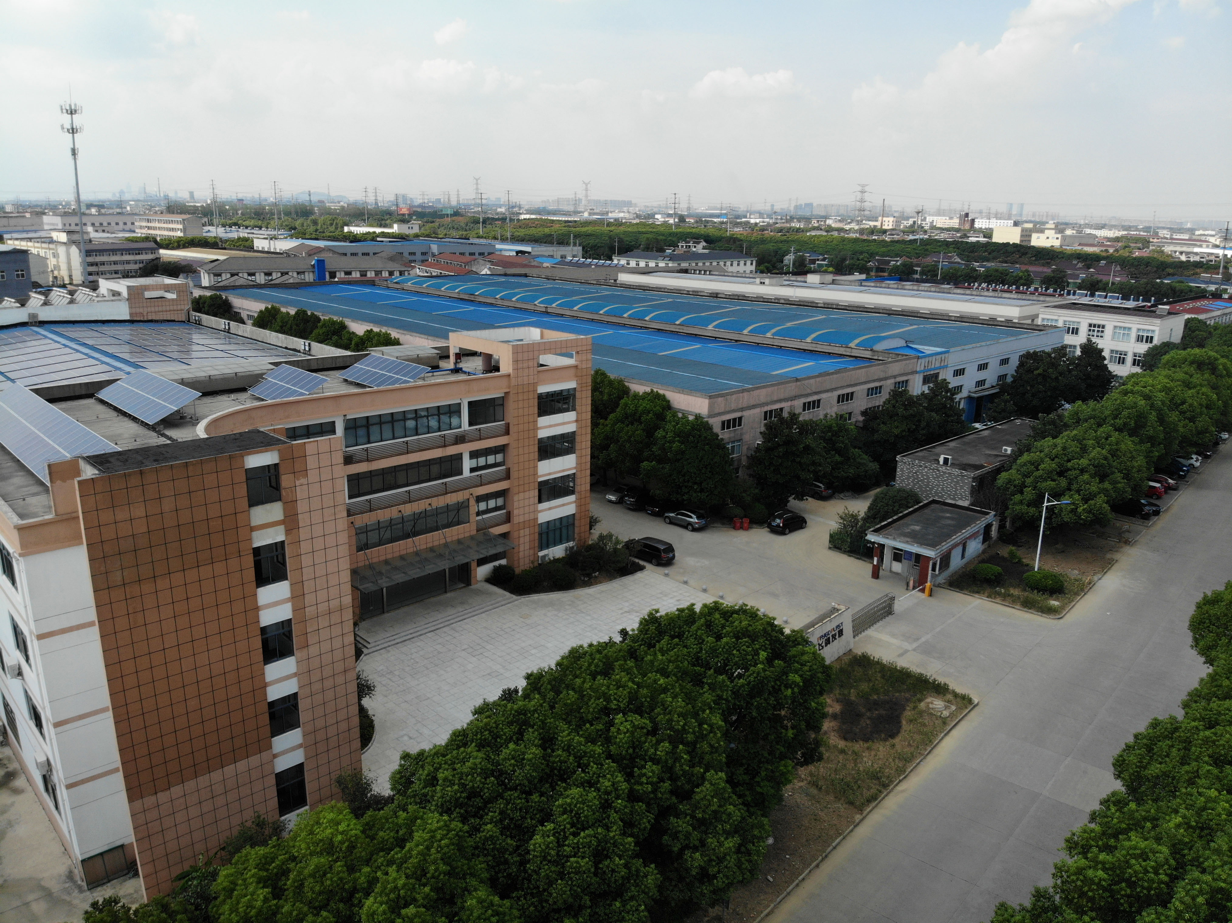 Customized Manufacturer PVC Foamex Water Pipe Making Machine Plastic Extruder from China supplier