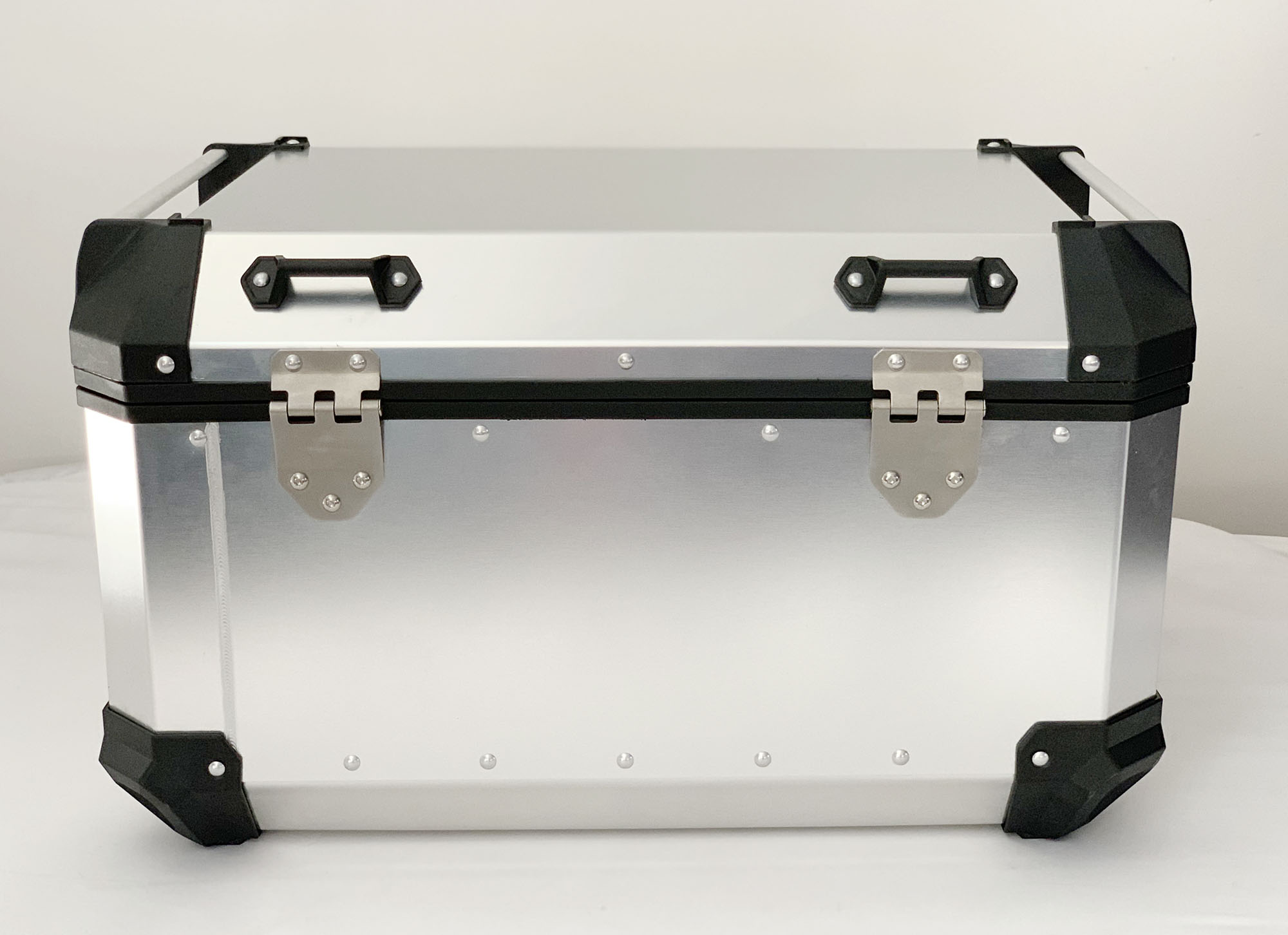 Tripfella aluminium top case - 58L from China supplier